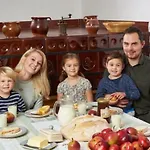 Apartma Lesjak - Pobeg V Naravo 2 Фермерский дом *